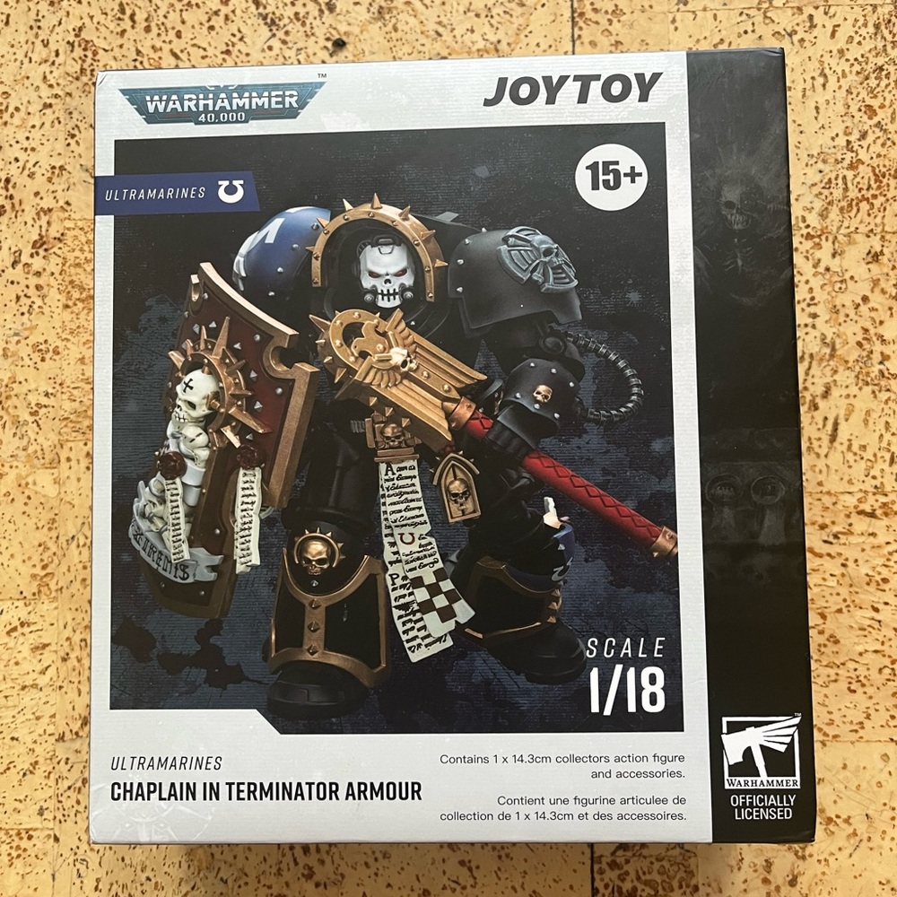JoyToy Warhammer 40k: Ultramarines Chaplain in Terminator Armor 1:18 Figure NIB!